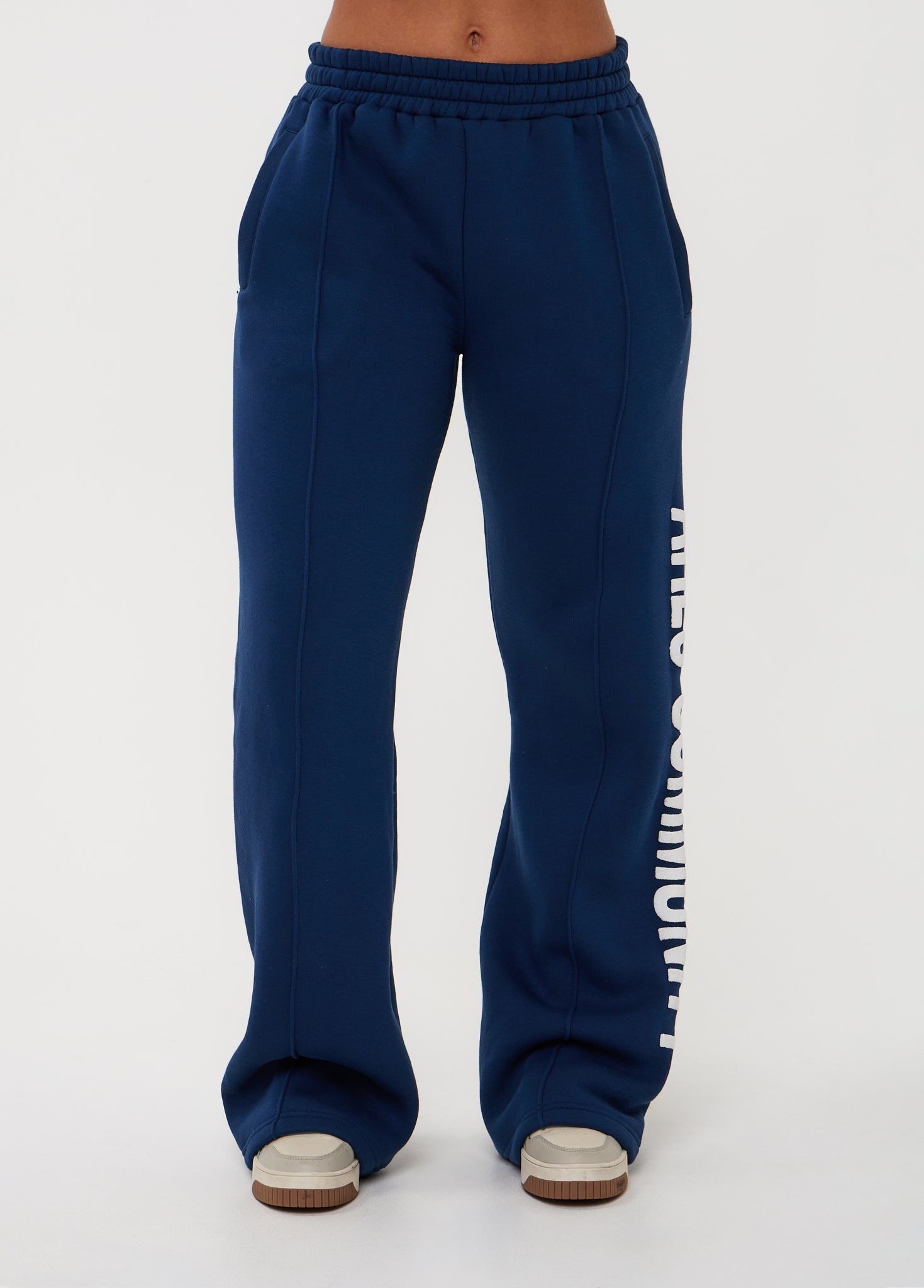 Ares Community Jogger Navy Blue (DROPS 24 AUG 20:00)