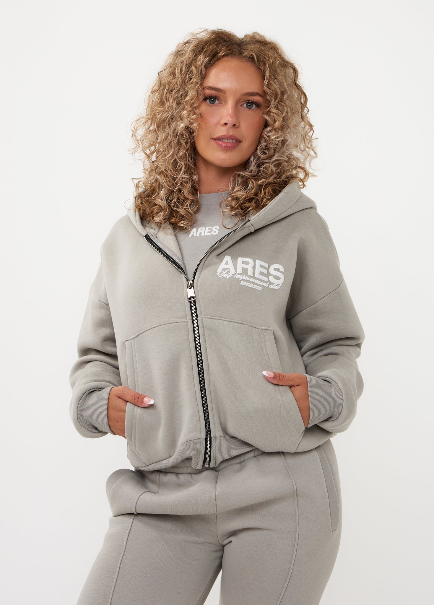Ares Community Zip-up Oyster Grey (DROPS 24 AUG 20:00)