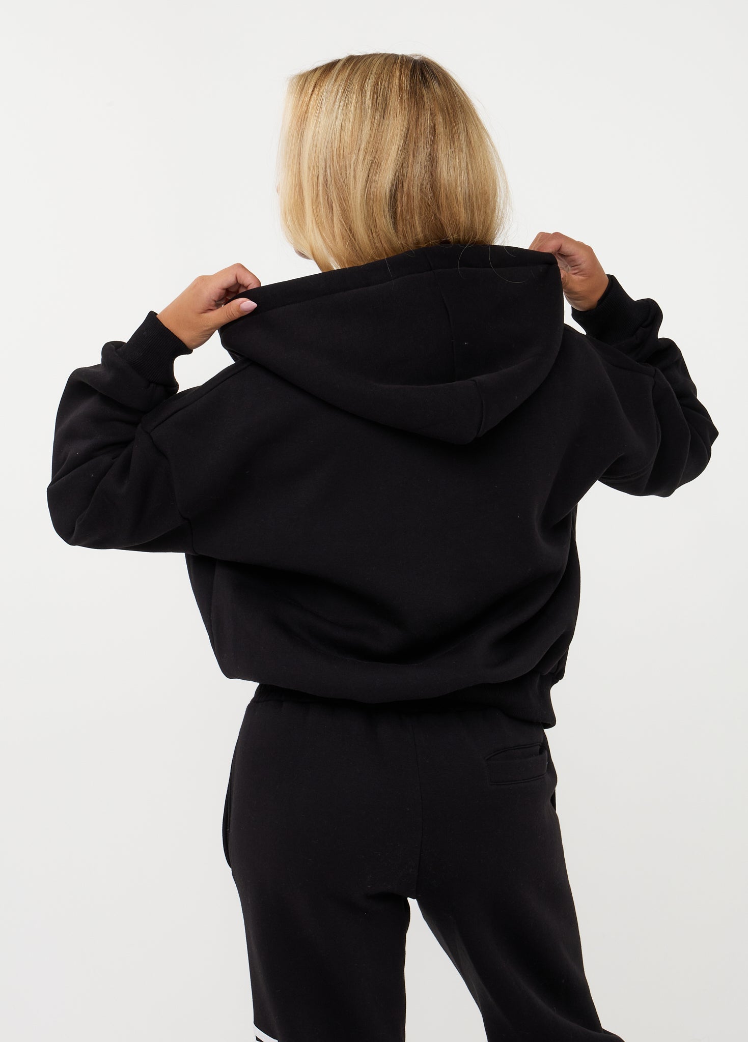 Ares Community Zip-up Hoodie Black (DROPS 24 AUG 20:00)