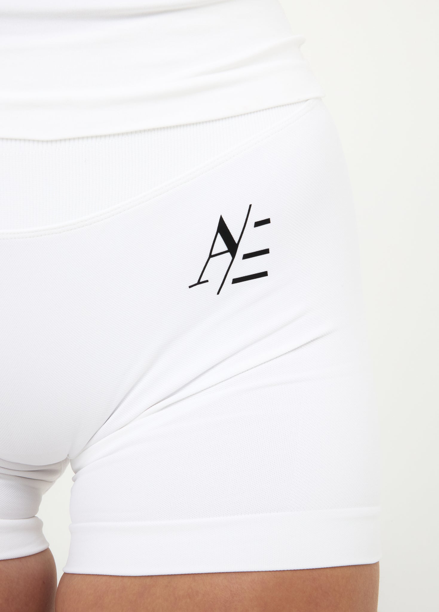 Sportshorts Perlweiß