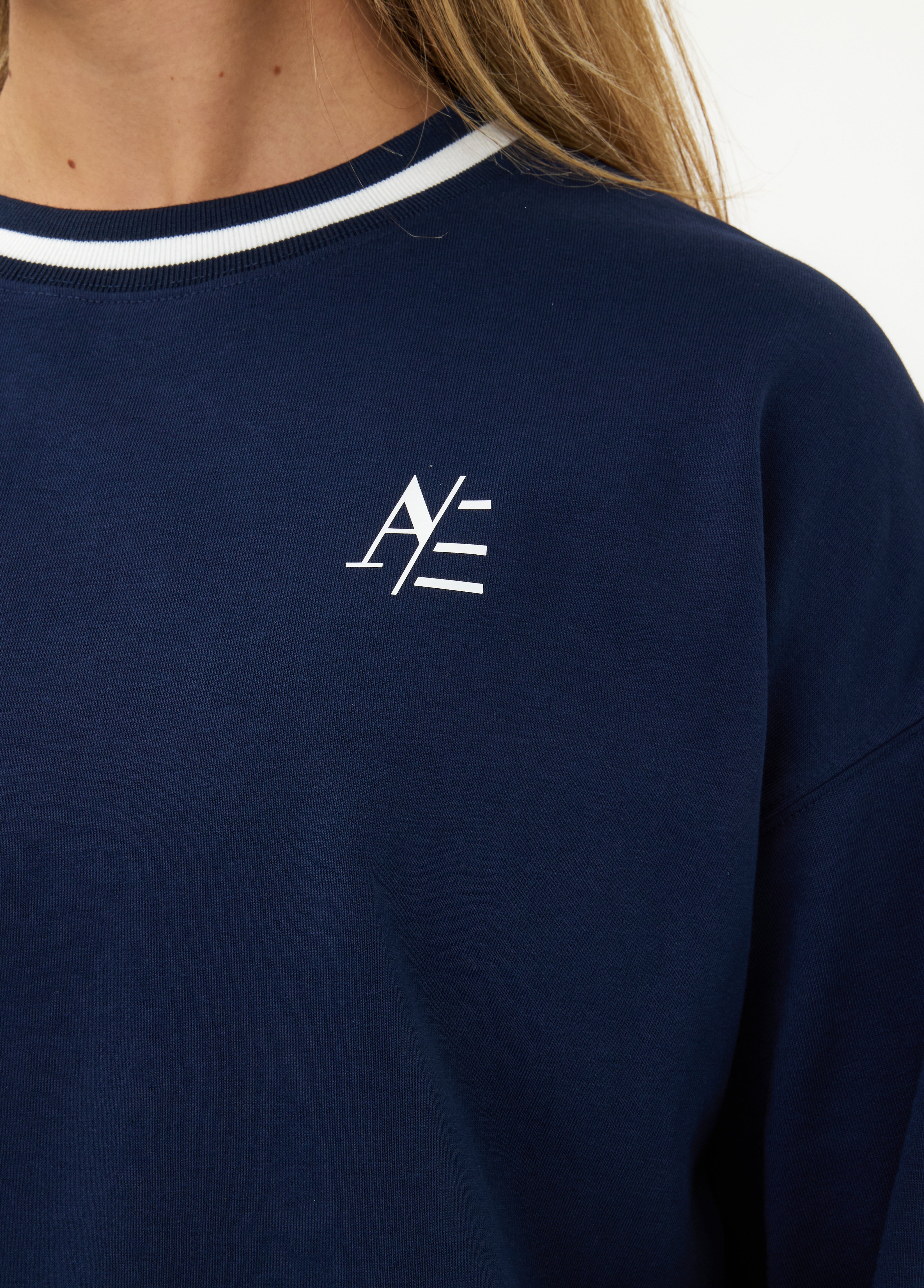 Ares Crewneck Top