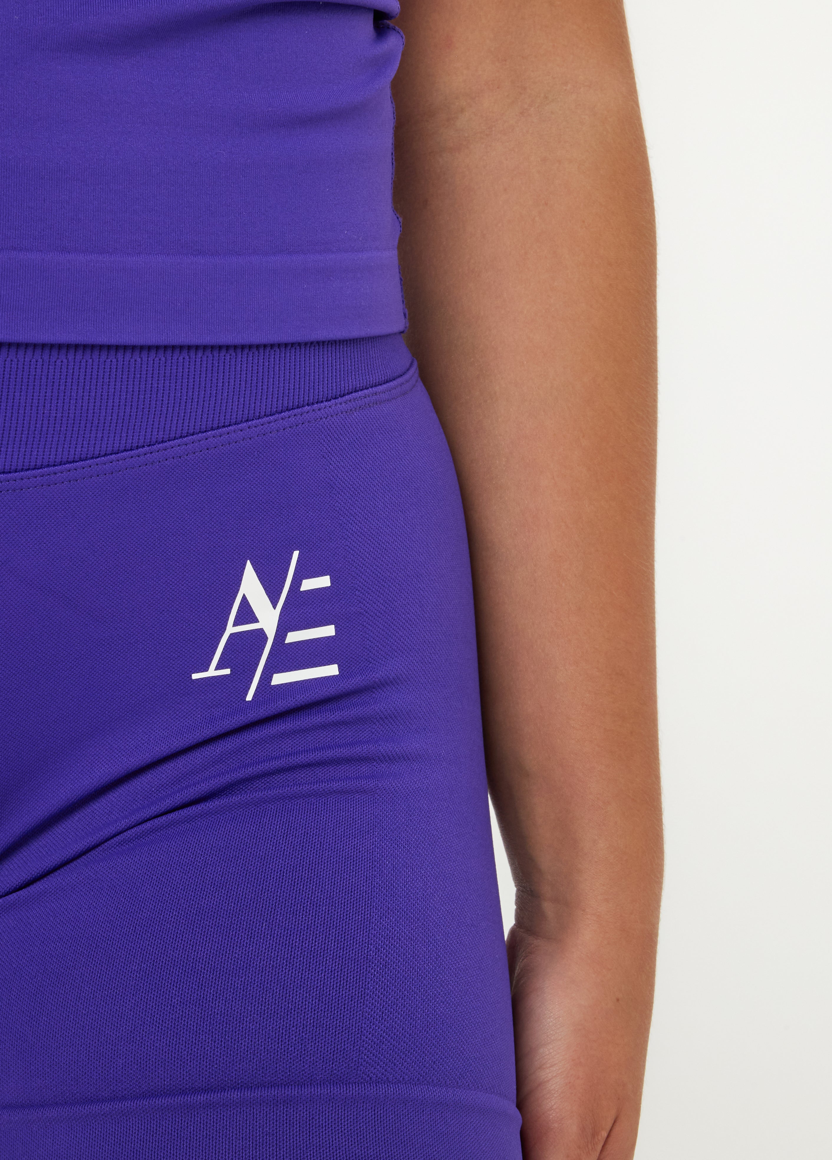 Sportshorts vivid Violett