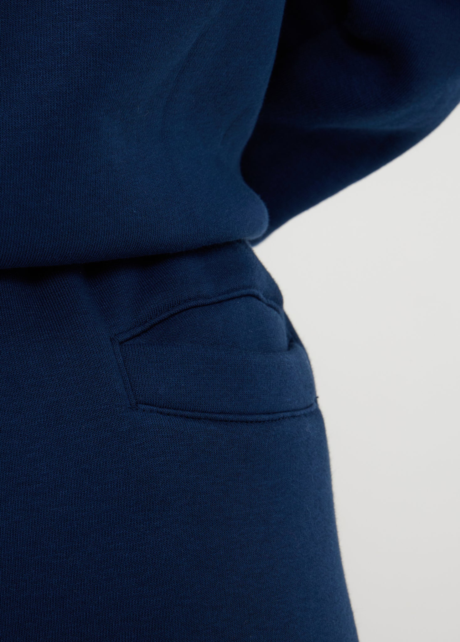 Ares Community Jogger Navy Blue (DROPS 24 AUG 20:00)