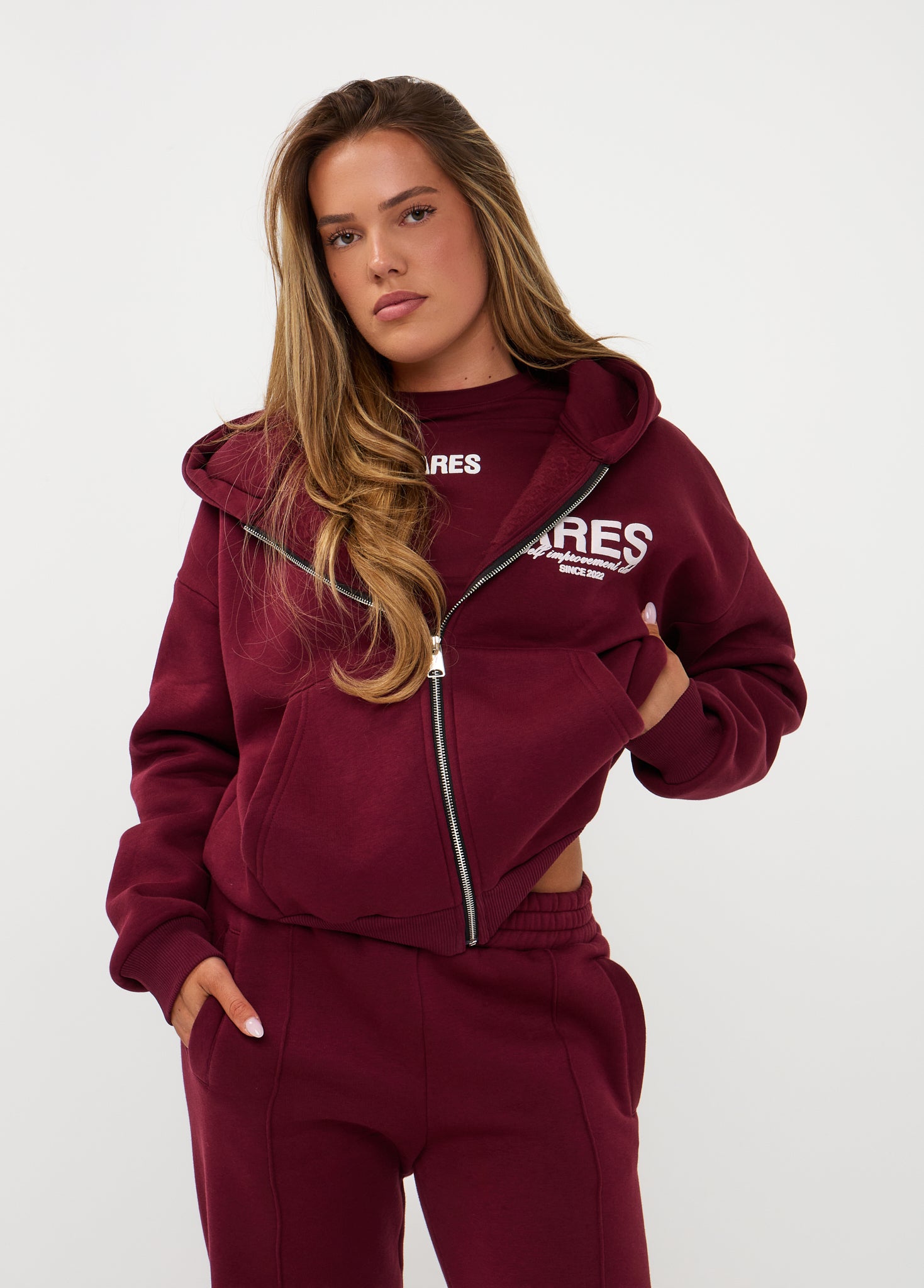 Ares Community Zip-up Deep Burgundy (DROPS 24 AUG 20:00)