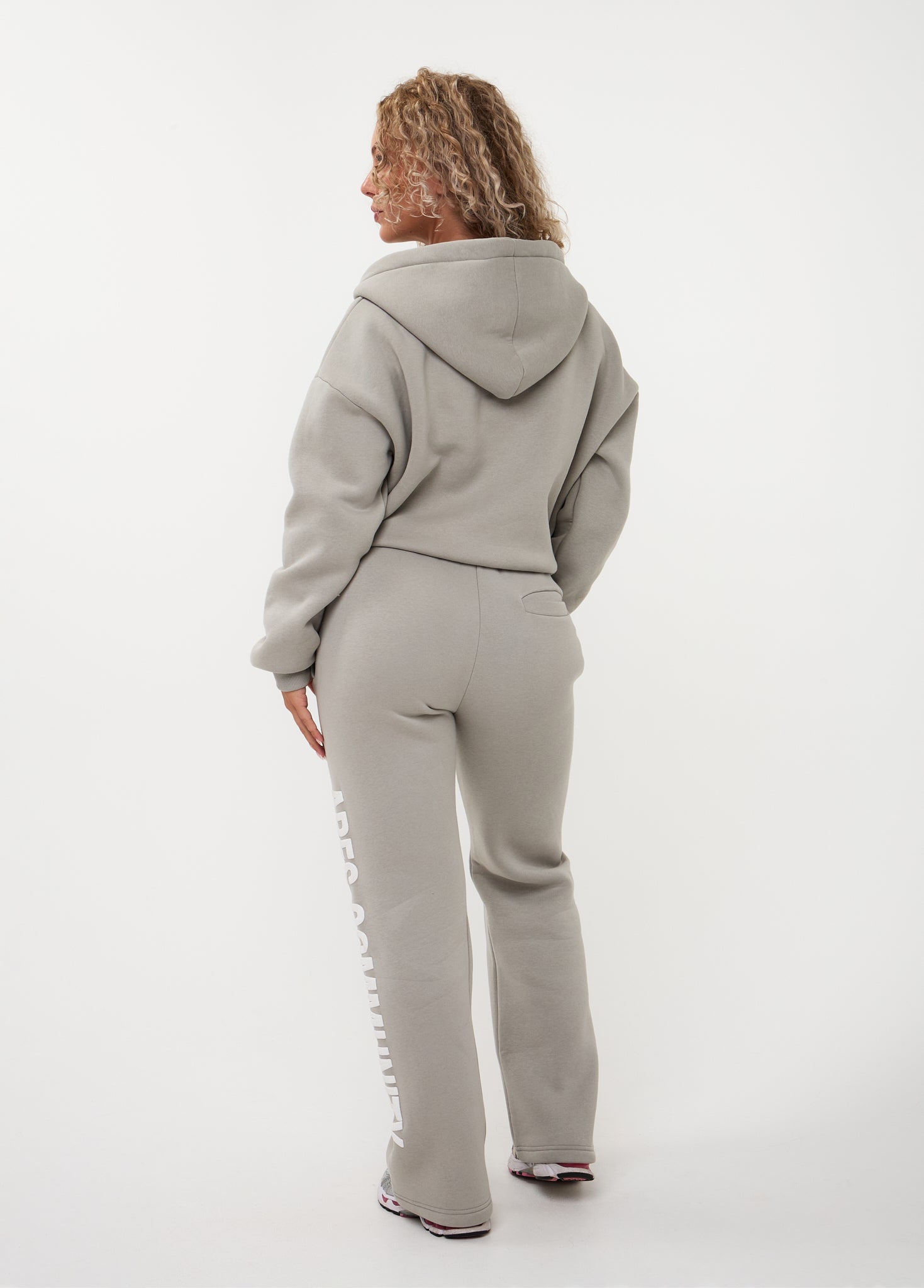 Ares Community Zip-up Oyster Grey (DROPS 24 AUG 20:00)