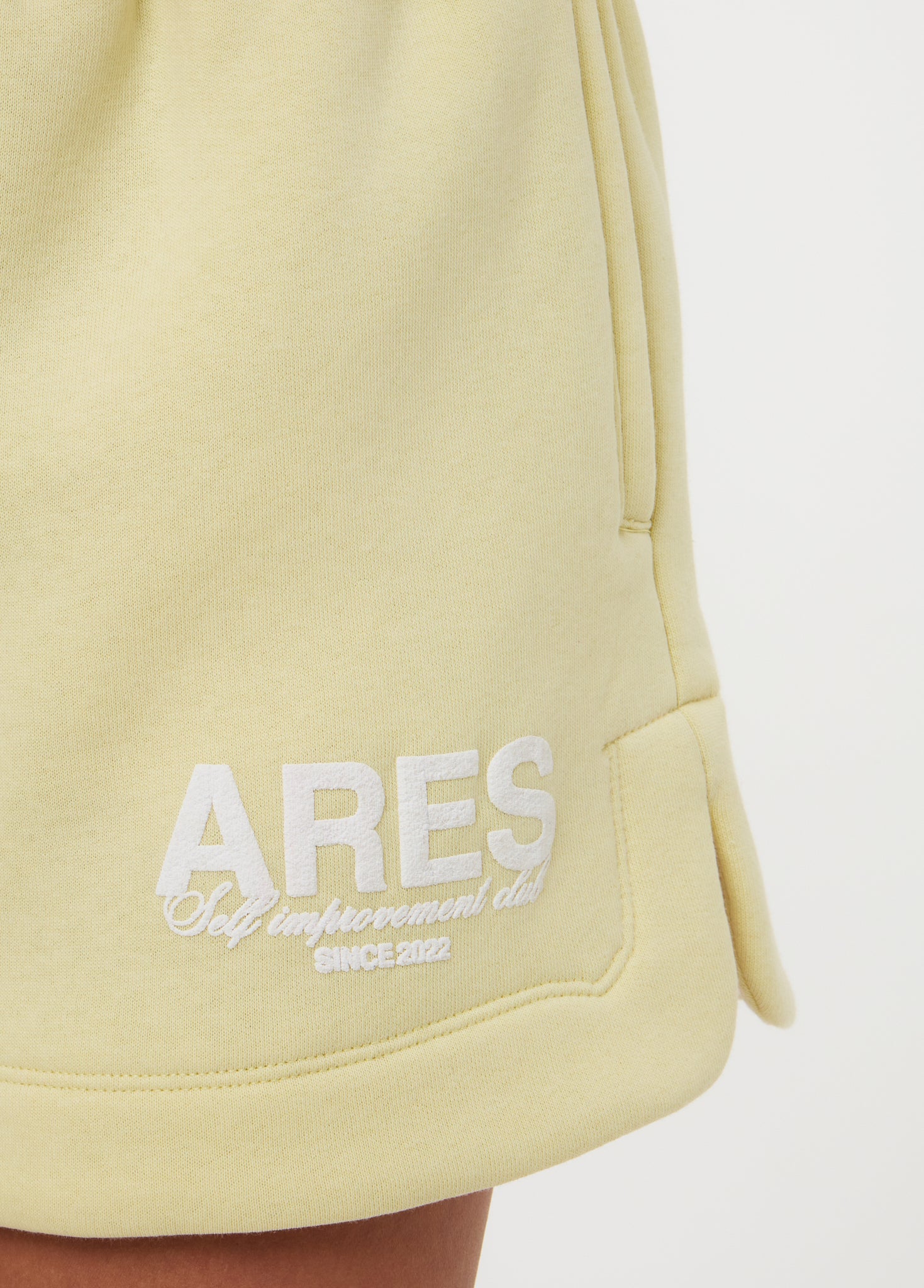Ares Community Shorts Butter Yellow (DROPS 24 AUG 20:00)
