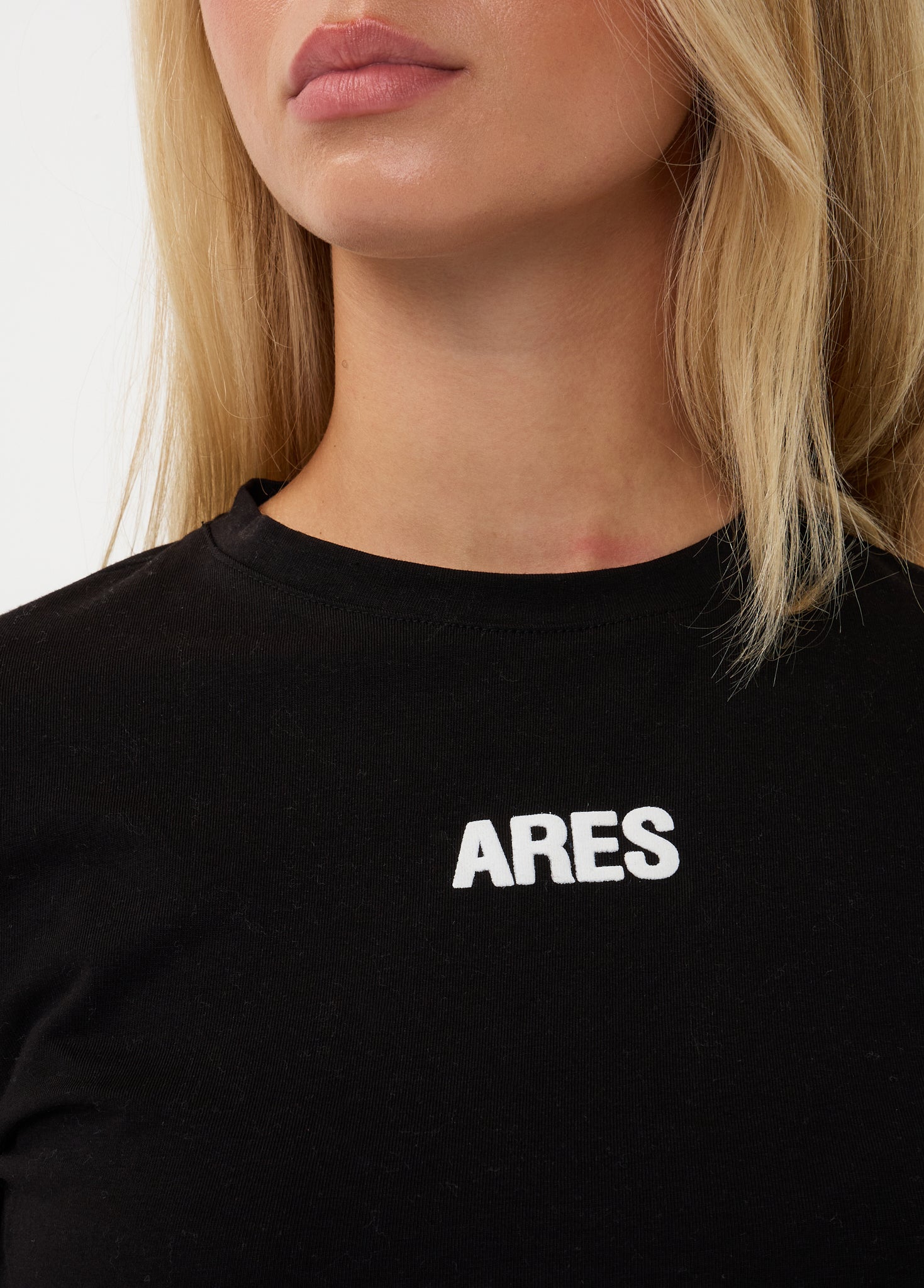 Ares Community Long Sleeve Black (DROPS 24 AUG 20:00)