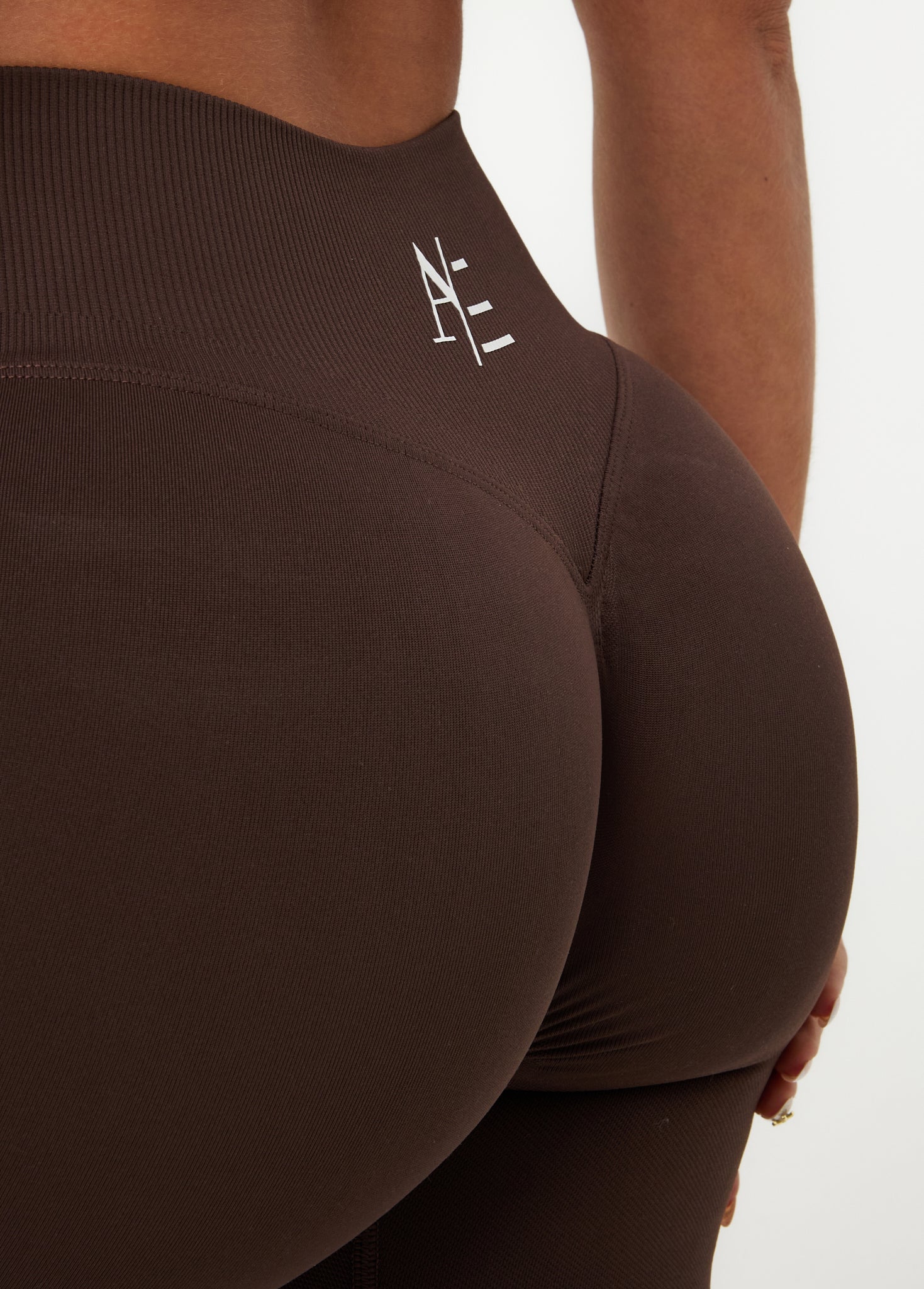 Sportlegging Chocolate Brown (DROP 16 FEB 20:00)